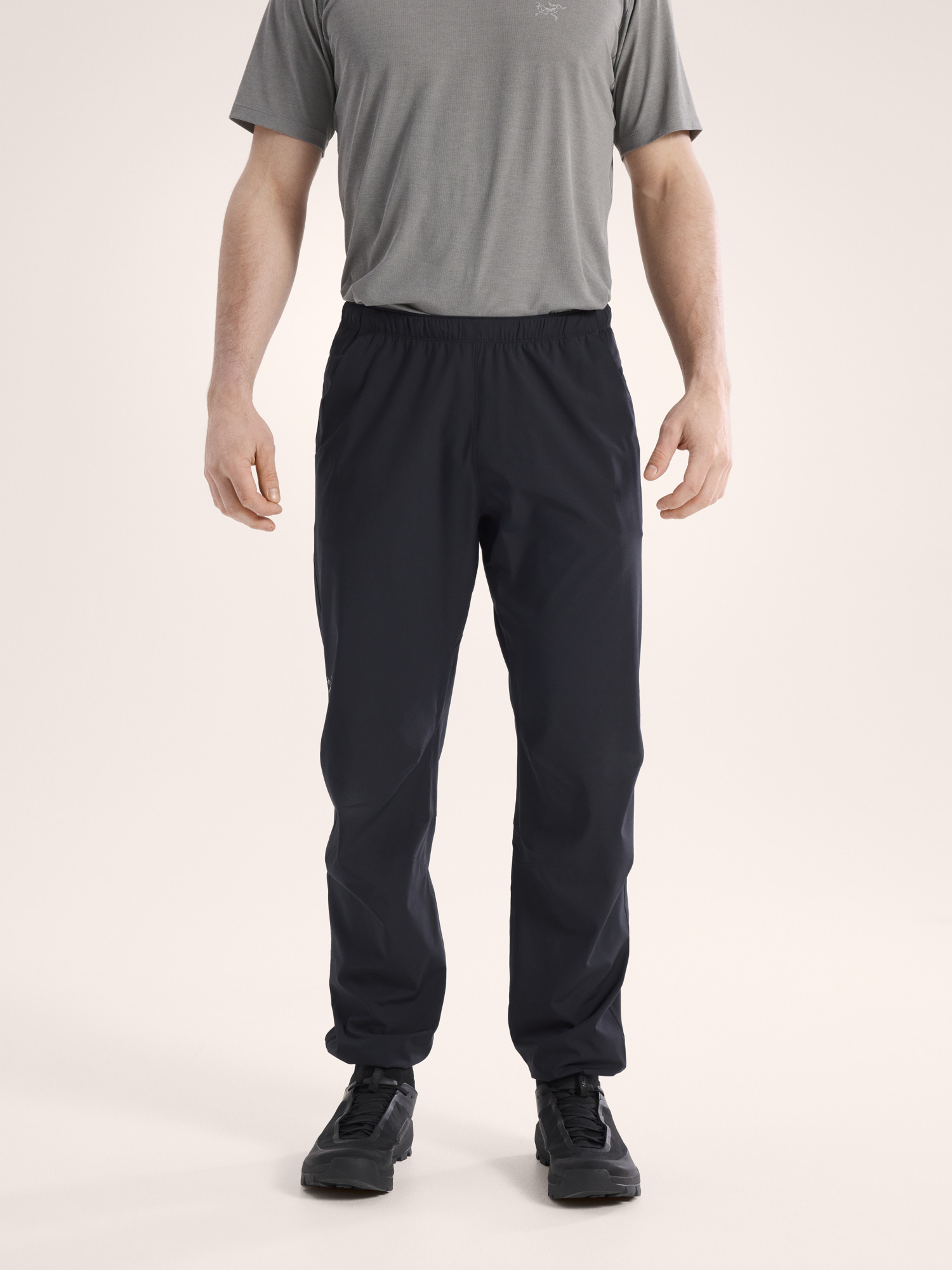 S26-X000007992-Incendo-Pant-Black-Front-View