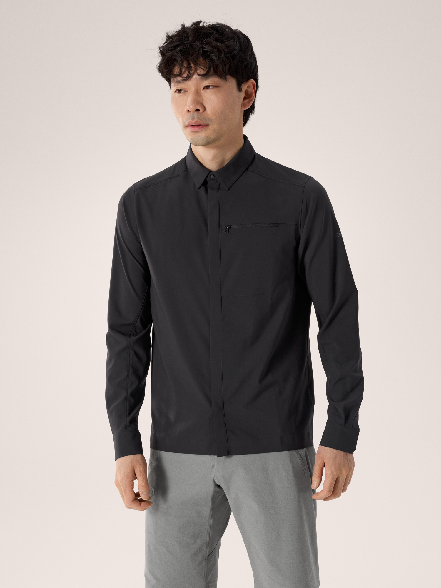 S26-X000010620-Skyline-Shirt-LS-Black-Front-View